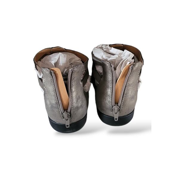 NIB Comfortview Gladiator Metallic Sandals Zip Closure 9.5WW - Picture 3 of 7
